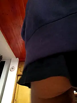 weedmanhot28 online show from October 2025 01:19:02 AM