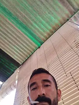 Snapshot of weedmanhot28 chatting on May 2026 06:42:01 AM weedmanhot28 online show from May 2026 06:42:01 AM
