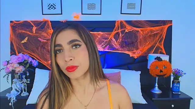 SophieCarther online show from October 2025 12:01:02 PM