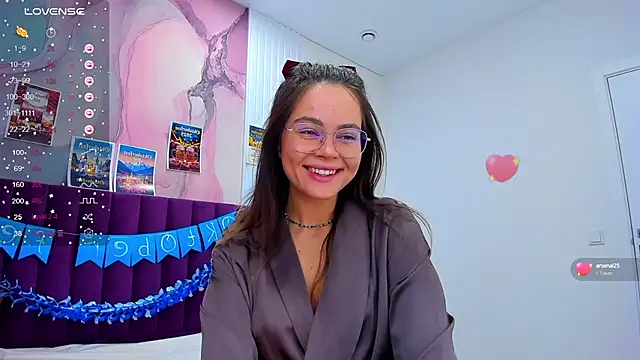 Kelly Cuutie online show from October 2025 12:52:01 AM