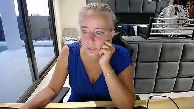 Wendysexyx online show from February 2026 10:47:02 AM