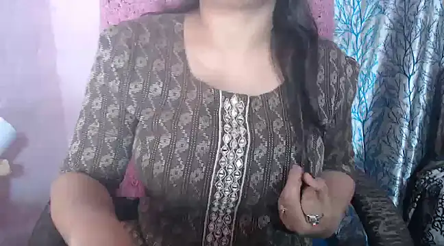 Manpreet cute online show from December 2024 06:06:02 PM
