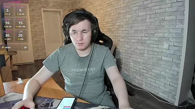 iliaskrislove online show from February 2025 05:07:01 PM