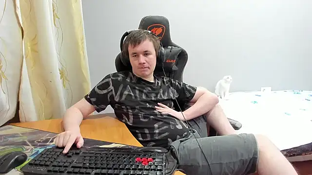 iliaskrislove online show from January 2026 12:38:01 AM