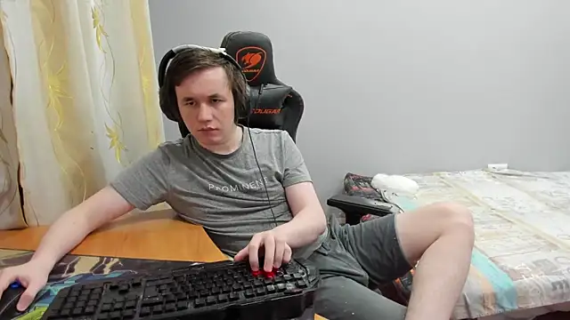 iliaskrislove online show from March 2026 10:38:01 PM