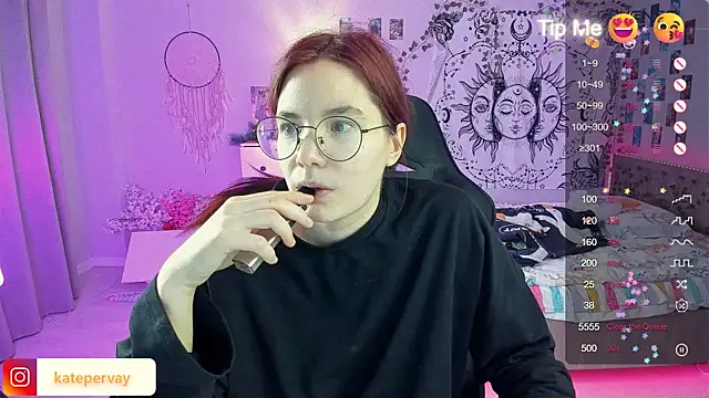 Snapshot of callmekatesmith chatting on February 2025 01:33:01 AM callmekatesmith online show from February 2025 01:33:01 AM
