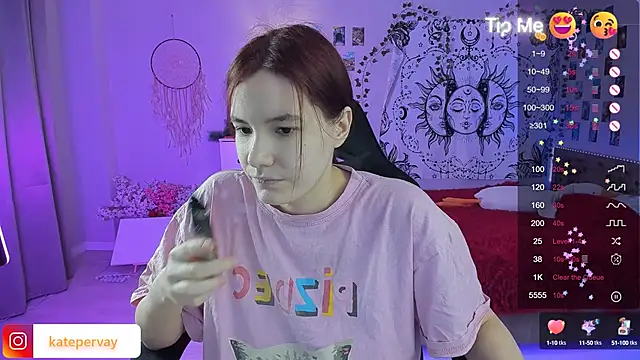 Snapshot of callmekatesmith chatting on February 2025 02:14:02 PM callmekatesmith online show from February 2025 02:14:02 PM