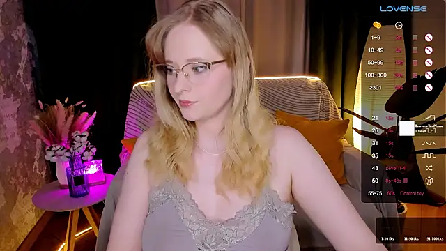 Aemilia  online show from January 2026 08:52:02 AM