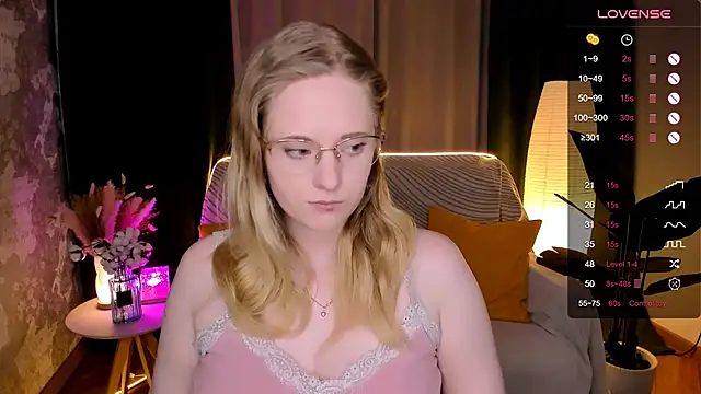 Aemilia  online show from March 2026 08:31:01 AM