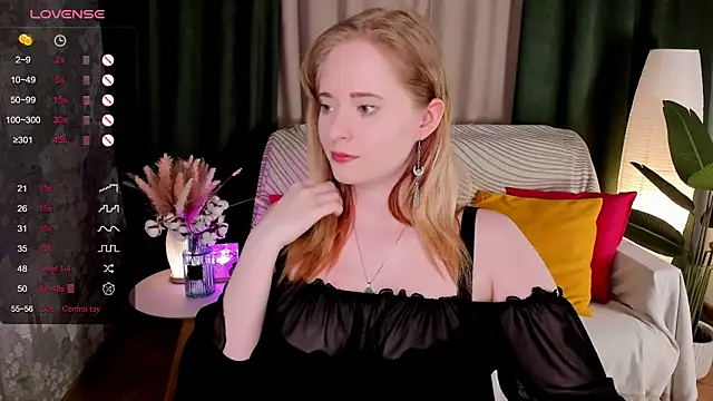 Snapshot of Aemilia_ chatting on May 2026 09:04:02 AM Aemilia online show from May 2026 09:04:02 AM