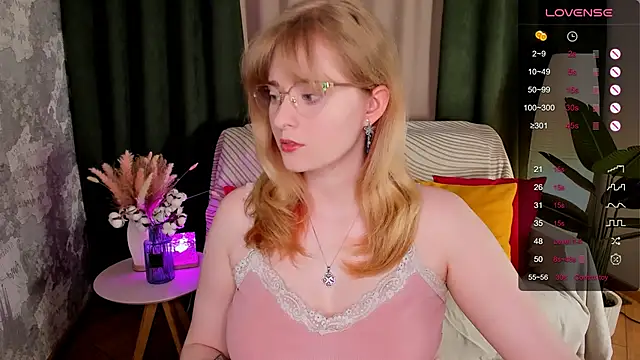 Snapshot of Aemilia_ chatting on May 2026 07:16:02 AM Aemilia online show from May 2026 07:16:02 AM