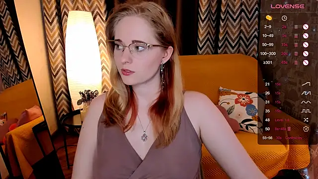 Snapshot of Aemilia_ chatting on May 2026 08:43:02 AM Aemilia online show from May 2026 08:43:02 AM
