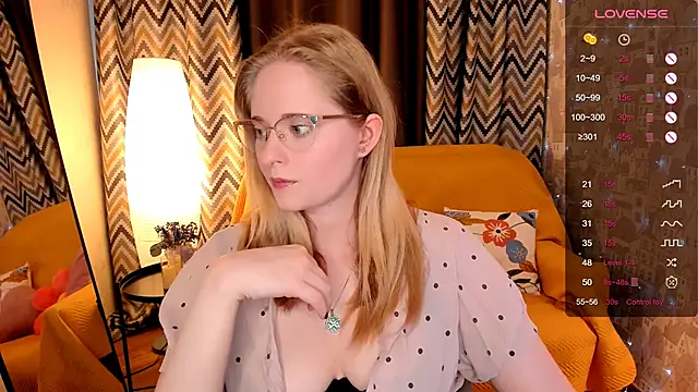 Snapshot of Aemilia_ chatting on May 2026 08:32:01 AM Aemilia online show from May 2026 08:32:01 AM