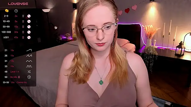 Snapshot of Aemilia_ chatting on May 2026 08:52:01 AM Aemilia online show from May 2026 08:52:01 AM