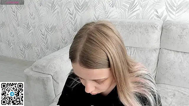 Alice Halle online show from June 2026 10:16:02 AM