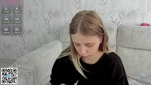 Alice Halle online show from July 2026 04:42:02 AM