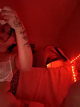 Linalicious online show from November 2025 04:40:01 PM