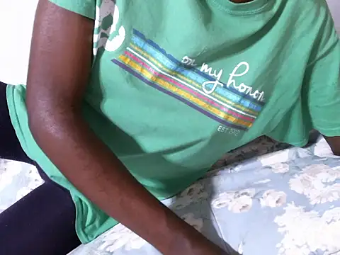 Snapshot of luckieey chatting on October 2025 07:42:01 AM luckieey online show from October 2025 07:42:01 AM