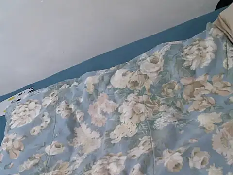 Snapshot of luckieey chatting on November 2025 08:21:02 PM luckieey online show from November 2025 08:21:02 PM