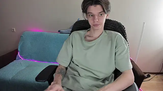 Liam sexy1 online show from February 2025 01:09:02 PM