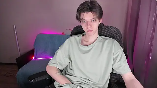 Liam sexy1 online show from March 2025 03:07:02 PM