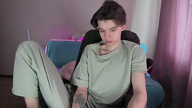 Liam sexy1 online show from March 2025 08:20:02 AM