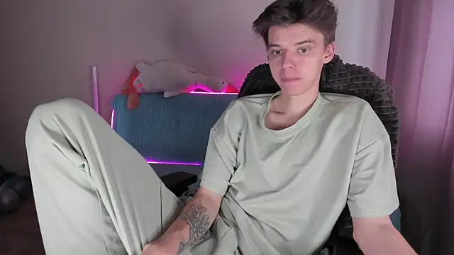 Liam sexy1 online show from October 2025 08:25:01 AM