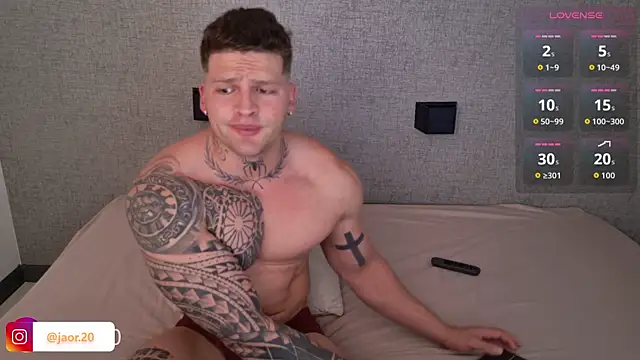 Jaor owens20 online show from April 2026 12:15:01 AM