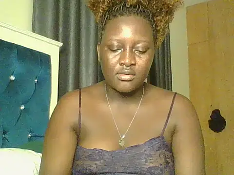 Snapshot of Heavy_ass chatting on May 2026 07:44:01 PM Heavy ass online show from May 2026 07:44:01 PM