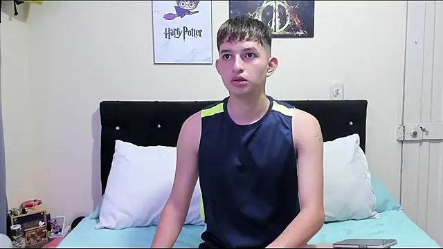 Snapshot of Hanz_peterss chatting on August 2026 05:05:01 PM Hanz peterss online show from August 2026 05:05:01 PM
