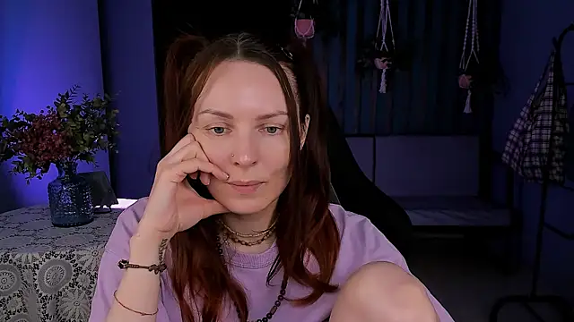 VandaRossi online show from February 2025 08:10:01 AM