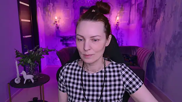 VandaRossi online show from March 2025 05:12:01 AM