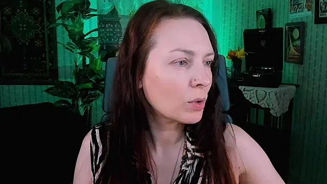 VandaRossi online show from September 2025 10:26:02 AM