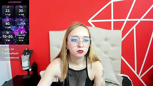 Snapshot of Liaroberts1 chatting on January 2025 03:57:01 PM Liaroberts1 online show from January 2025 03:57:01 PM