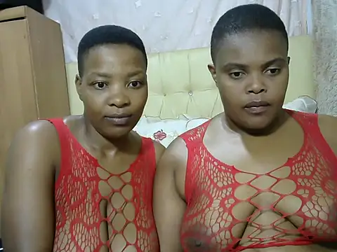 Snapshot of Xxxsluts chatting on February 2025 07:24:02 PM Xxxsluts online show from February 2025 07:24:02 PM