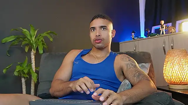 LincomAmith online show from February 2026 03:43:01 AM