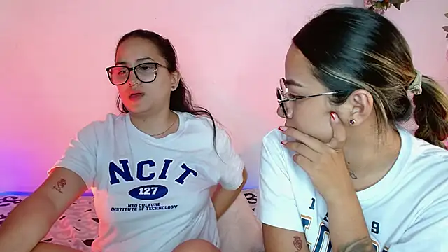 Jules n Gia online show from December 2024 11:12:02 PM