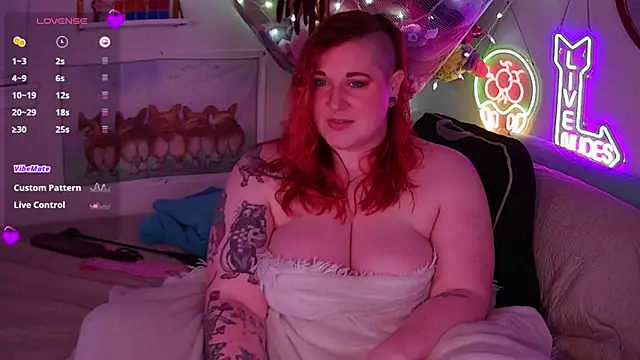 opalreigning online show from October 2025 07:42:02 AM