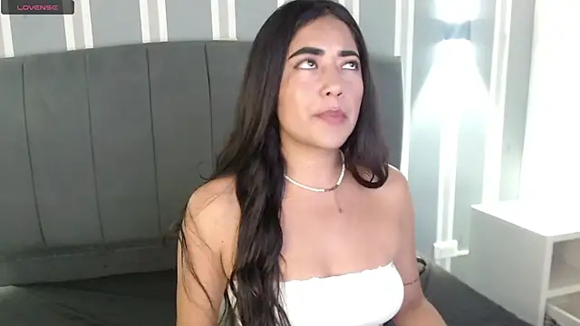 Susy thomson online show from March 2025 01:07:01 PM