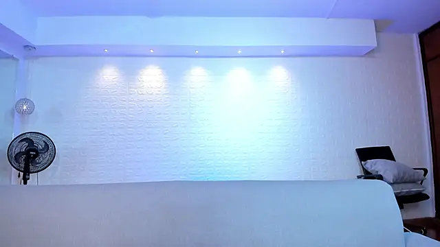 violet scott online show from October 2025 10:38:01 AM