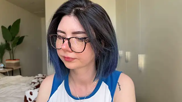 Snapshot of _vixenp chatting on June 2026 05:40:02 PM vixenp online show from June 2026 05:40:02 PM