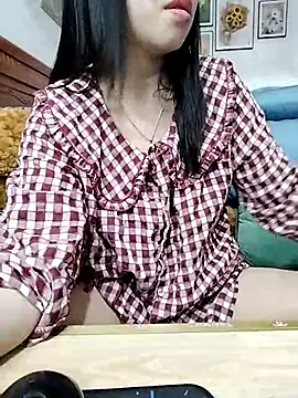 Snapshot of cream1299 chatting on February 2025 01:11:02 AM cream1299 online show from February 2025 01:11:02 AM