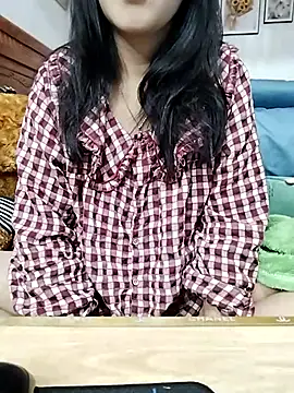 Snapshot of cream1299 chatting on February 2025 09:37:01 PM cream1299 online show from February 2025 09:37:01 PM