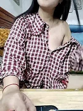 Snapshot of cream1299 chatting on February 2025 12:41:01 AM cream1299 online show from February 2025 12:41:01 AM