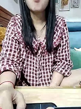 Snapshot of cream1299 chatting on February 2025 08:28:02 AM cream1299 online show from February 2025 08:28:02 AM