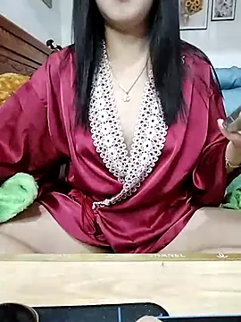 Snapshot of cream1299 chatting on February 2025 09:00:01 AM cream1299 online show from February 2025 09:00:01 AM