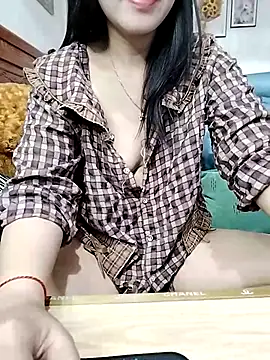 Snapshot of cream1299 chatting on March 2025 09:36:02 PM cream1299 online show from March 2025 09:36:02 PM