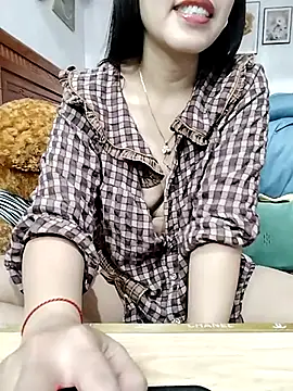 Snapshot of cream1299 chatting on March 2025 12:40:02 AM cream1299 online show from March 2025 12:40:02 AM