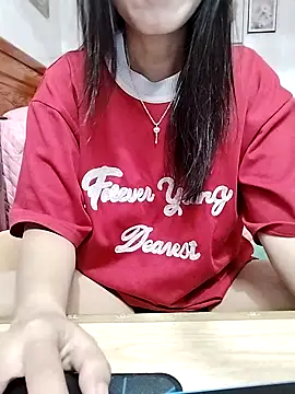 Snapshot of cream1299 chatting on October 2025 11:46:02 PM cream1299 online show from October 2025 11:46:02 PM