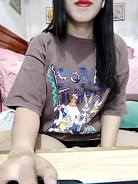 Snapshot of cream1299 chatting on October 2025 01:31:02 AM cream1299 online show from October 2025 01:31:02 AM